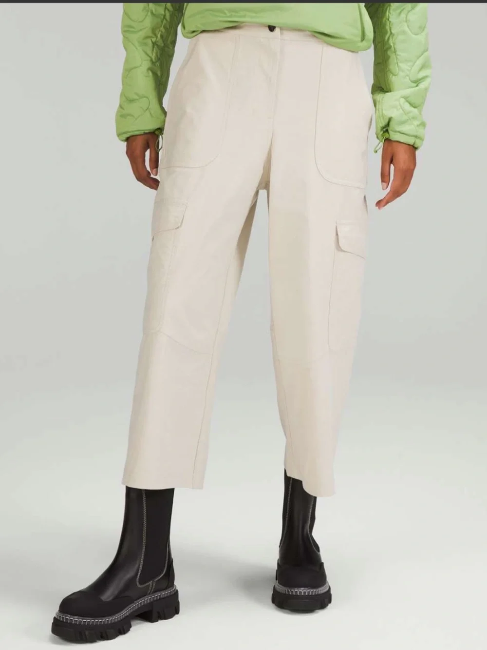 Lululemon Light Utilitech Cargo Pocket High Rise Crop Natural Ivory Size 28